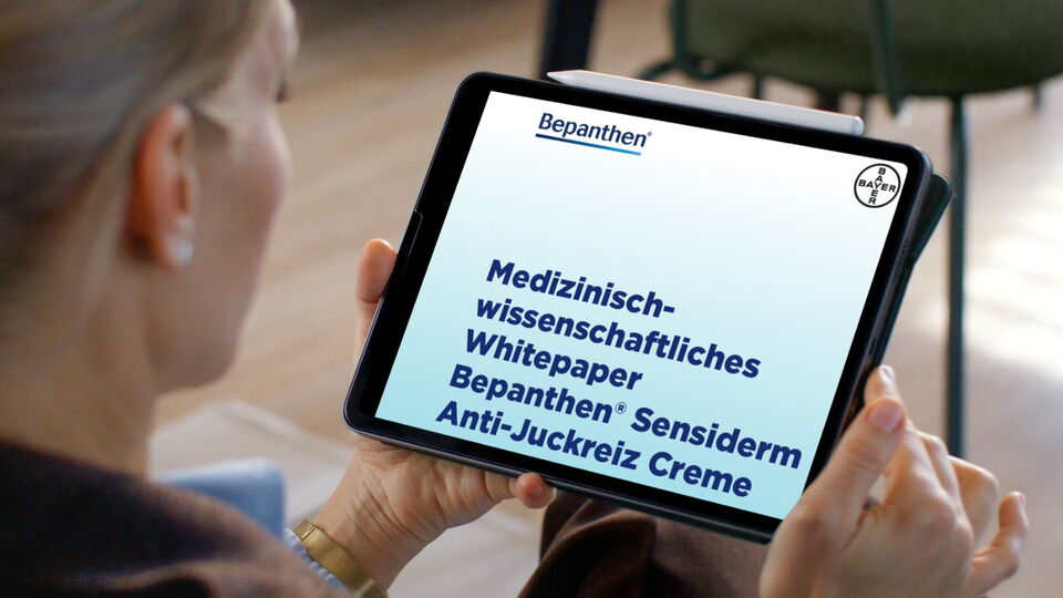 Bild zum Artikel„Medizinisch-wissenschaftliches Whitepaper: Grundlagenforschung und Therapiepositionierung der Bepanthen® Sensiderm Anti-Juckreiz Creme“